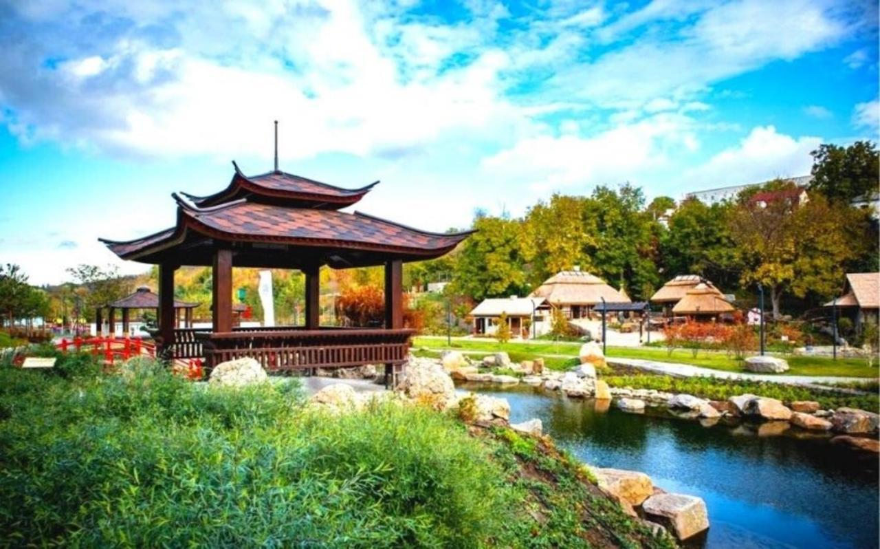 Апартаменти В Будиночку Біля Софіївського Парка Uman Exterior foto